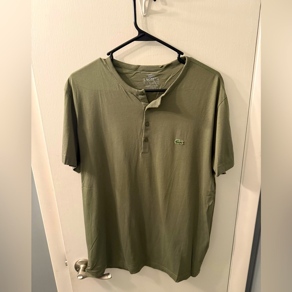 Lacoste Henley
Sz L
Excellent condition 
Smoke free house
